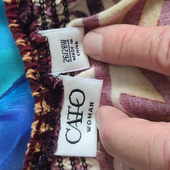 Ladie's Top - Picture 5 of 6